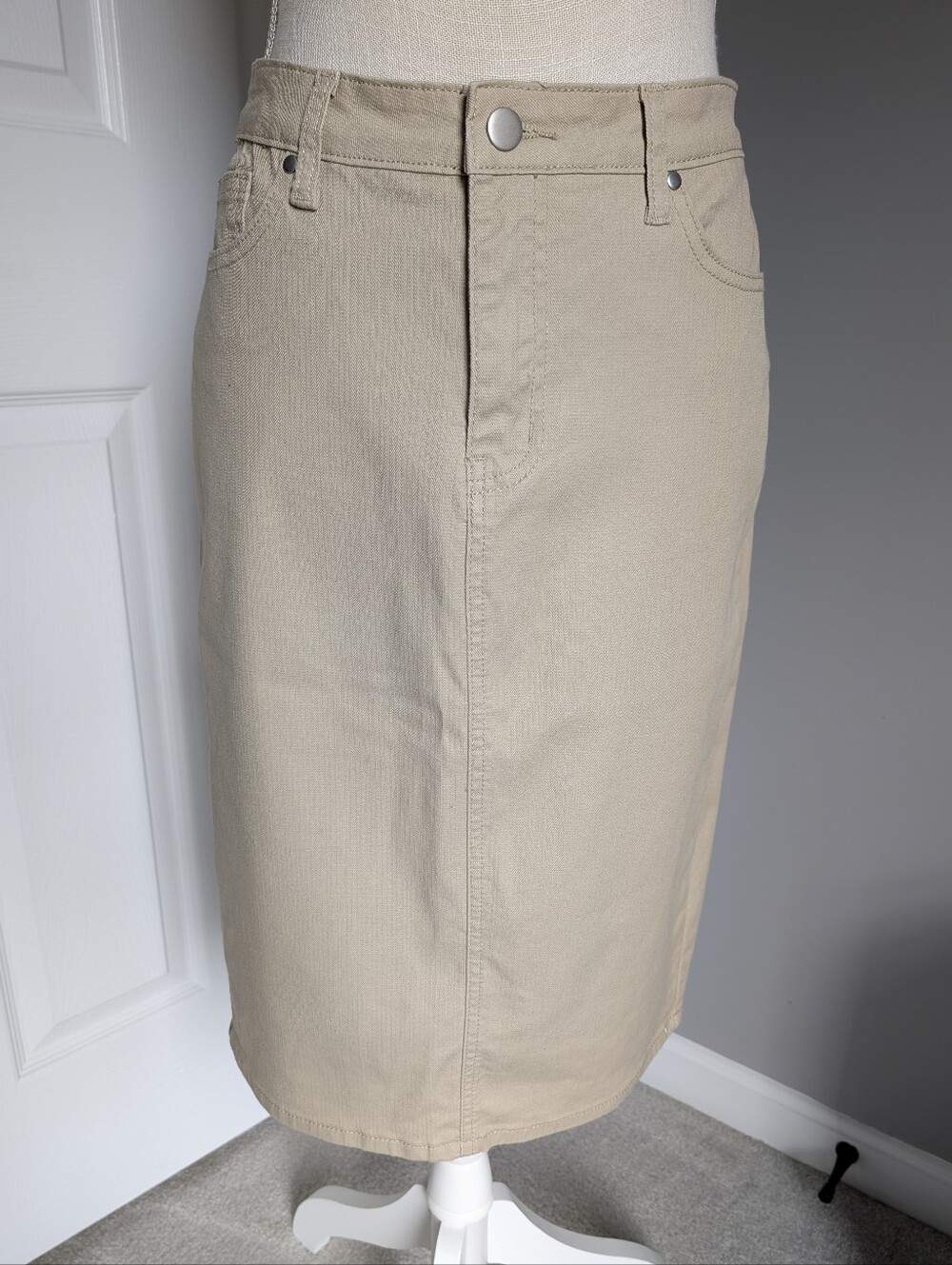 Classic Khaki Midi Skirt - Womens